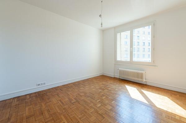 Location / Appartement T3 à Annecy (74000)