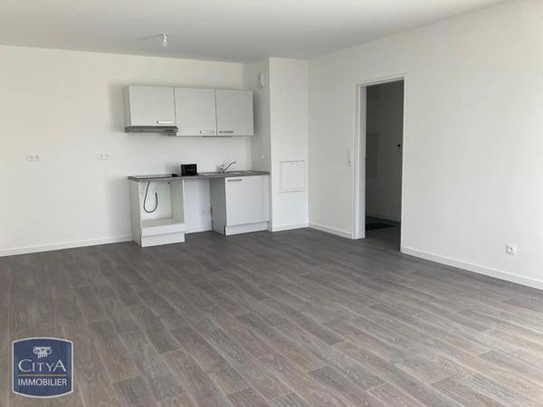 Appartement à louer 3 pièces 67.85m² Reims (51100)