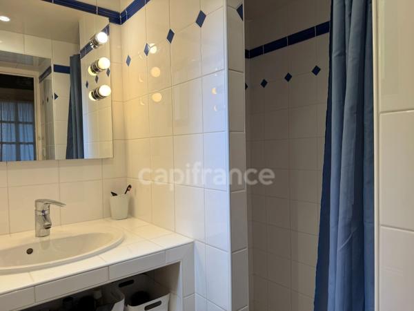 Maison à vendre 9 pièces GY L'EVEQUE (89) Propriété de caractère de 185 m2 4 chambres plus bureau   Terrain