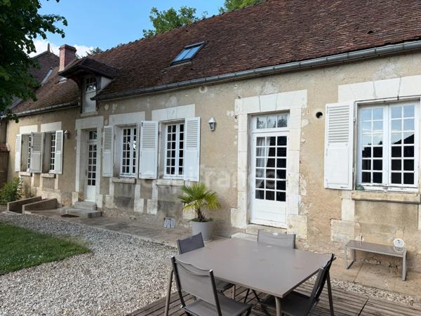Maison à vendre 9 pièces GY L'EVEQUE (89) Propriété de caractère de 185 m2 4 chambres plus bureau   Terrain