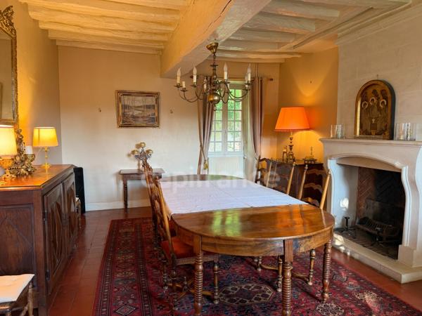 Maison à vendre 9 pièces GY L'EVEQUE (89) Propriété de caractère de 185 m2 4 chambres plus bureau   Terrain