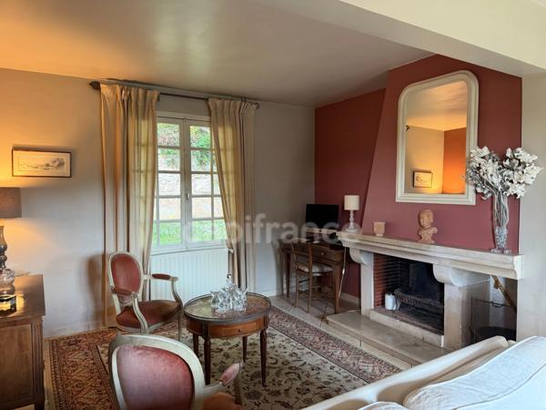 Maison à vendre 9 pièces GY L'EVEQUE (89) Propriété de caractère de 185 m2 4 chambres plus bureau   Terrain