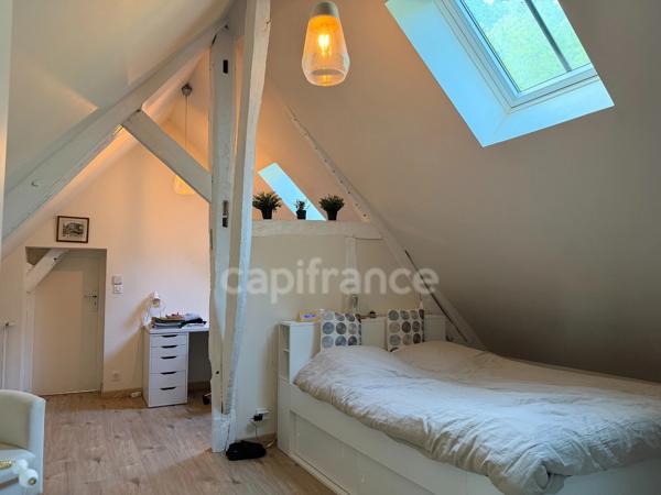 Maison à vendre 9 pièces GY L'EVEQUE (89) Propriété de caractère de 185 m2 4 chambres plus bureau   Terrain