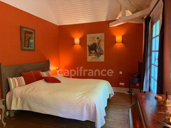 Maison à vendre 9 pièces GY L'EVEQUE (89) Propriété de caractère de 185 m2 4 chambres plus bureau   Terrain