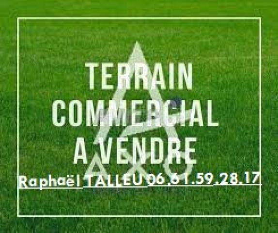 Terrain commercial de 2500 m² situé en ZI