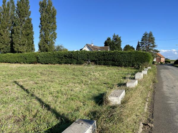 Terrain commercial de 2500 m² situé en ZI