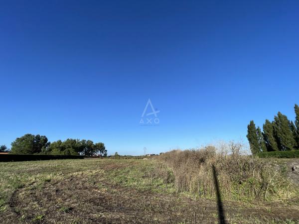 Terrain commercial de 2500 m² situé en ZI