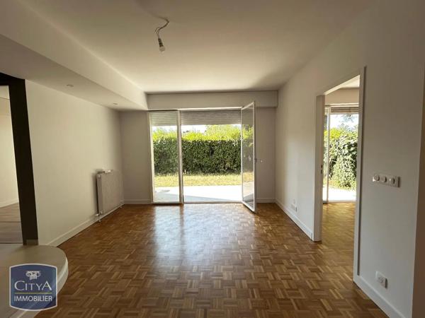 Appartement à louer 3 pièces 57.02m² Pau (64000)