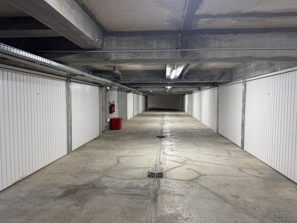 Six-Fours-les-Plages (83140) À Vendre Garage 19 m² – Six-Fours-les-Plages (83140)