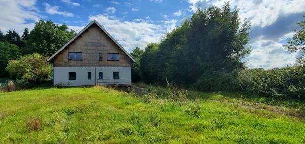 Maison à ossature bois en cours d'achèvement