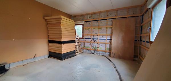 Maison à ossature bois en cours d'achèvement