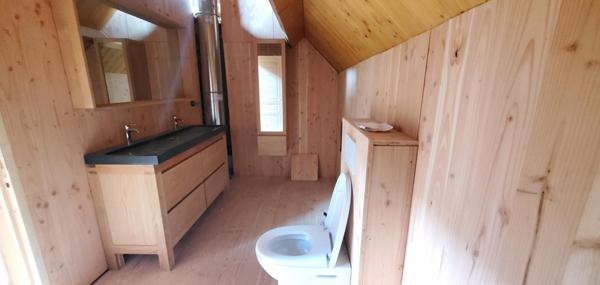 Maison à ossature bois en cours d'achèvement