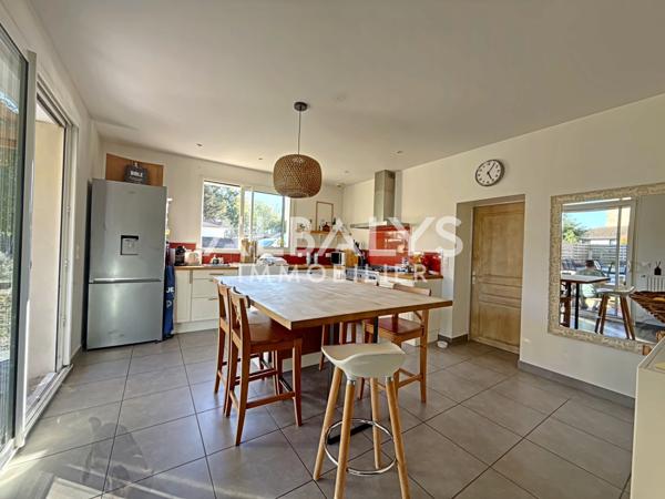 Maison 6 pièce(s) 4 chambre(s) 160 m²