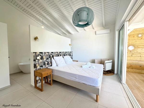 EN EXCLUSIVITE - A VENDRE - VILLA DE PRESTIGE MEUBLEE AVEC VUE MER - SAINT FRANCOIS