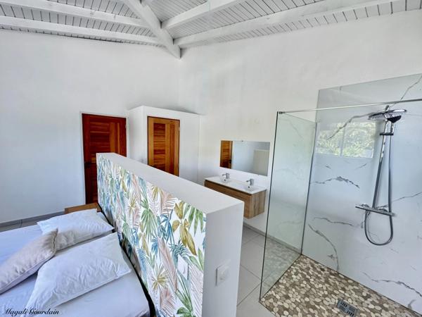 EN EXCLUSIVITE - A VENDRE - VILLA DE PRESTIGE MEUBLEE AVEC VUE MER - SAINT FRANCOIS