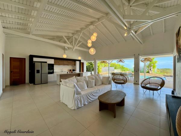 EN EXCLUSIVITE - A VENDRE - VILLA DE PRESTIGE MEUBLEE AVEC VUE MER - SAINT FRANCOIS
