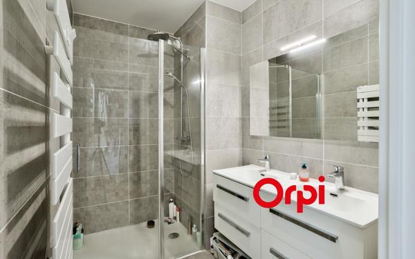 Appartement à vendre    4 pièces • 96 m2 Villeurbanne