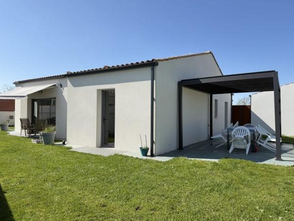 Maison contemporaine Semussac 92.80 m²