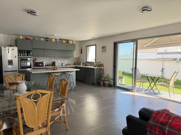 Maison contemporaine Semussac 92.80 m²