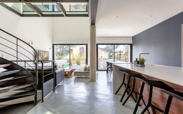 Maison à vendre    5 pièces •  Bron