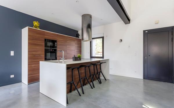 Maison à vendre    5 pièces •  Bron