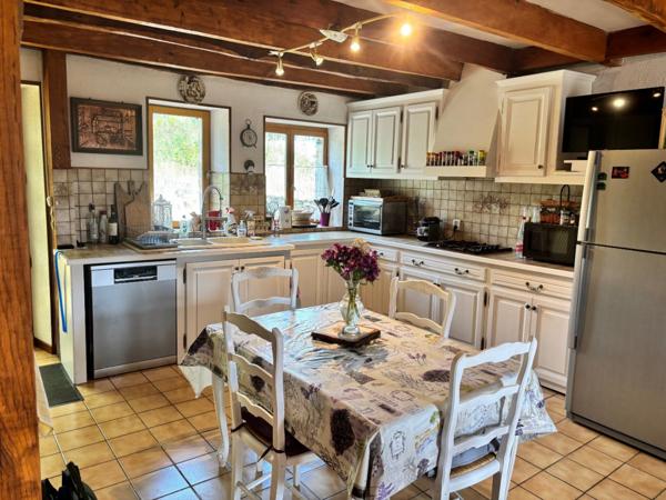 Maison village, 3 chambres, Jardin.