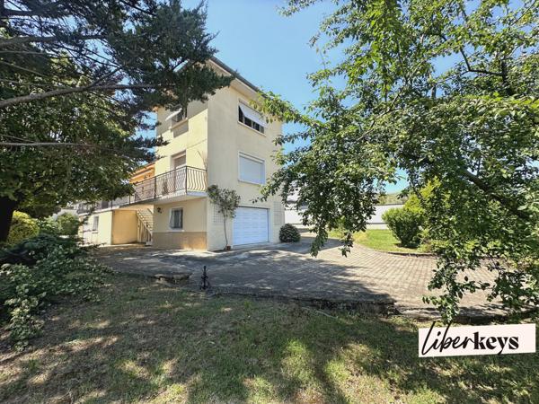 Maison familiale de 8 pièces – 186 m² – Terrain de 1 274 m² – Charly