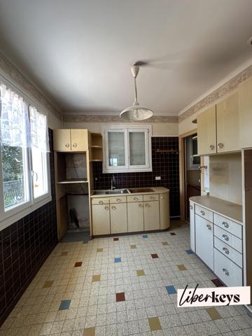 Maison familiale de 8 pièces – 186 m² – Terrain de 1 274 m² – Charly