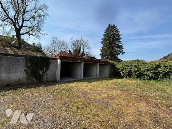 Garages 