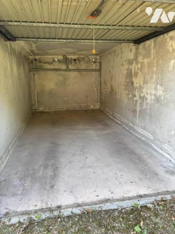 Garages 