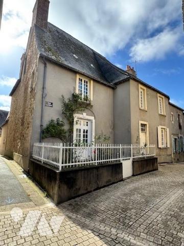 MAISON ANCIENNE A RESTAURER 