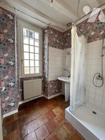 MAISON ANCIENNE A RESTAURER 