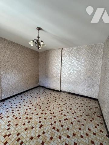 MAISON ANCIENNE A RESTAURER 