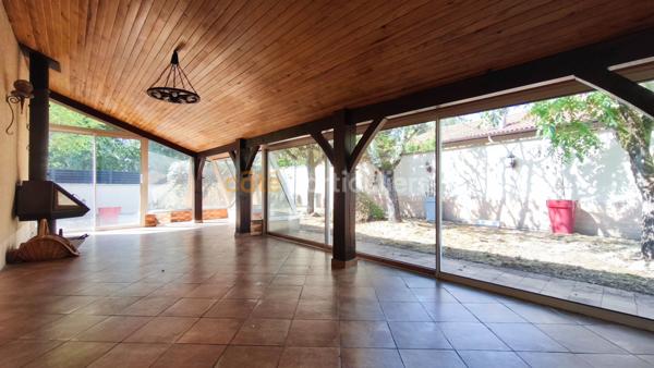 Vente
                Maison130 m² - 6 Pièces -
                    MONT DE MARSAN (40000)