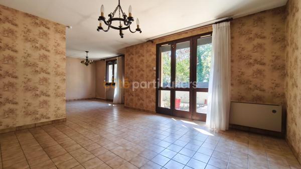 Vente
                Maison130 m² - 6 Pièces -
                    MONT DE MARSAN (40000)
