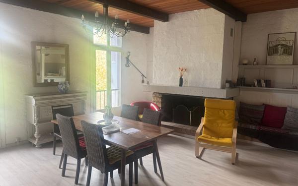 Maison à vendre    2 pièces •  Allemagne-en-Provence