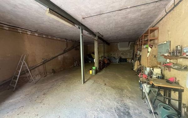 Maison à vendre    2 pièces •  Allemagne-en-Provence