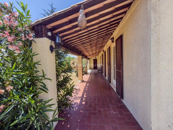 Vente                                                      Villa
                        
                     5 pièces                      116 m2                     à Draguignan