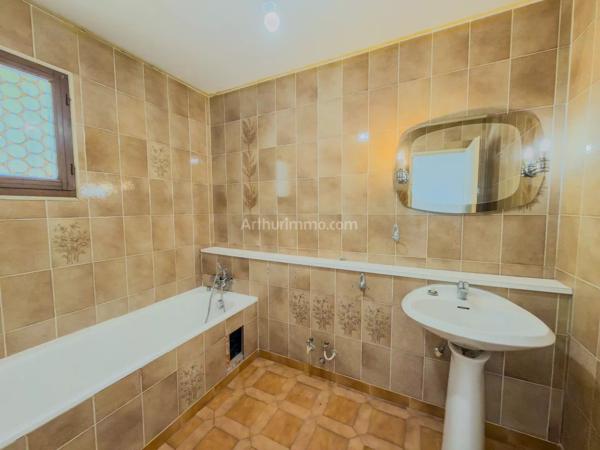 Vente                                                      Villa
                        
                     5 pièces                      116 m2                     à Draguignan