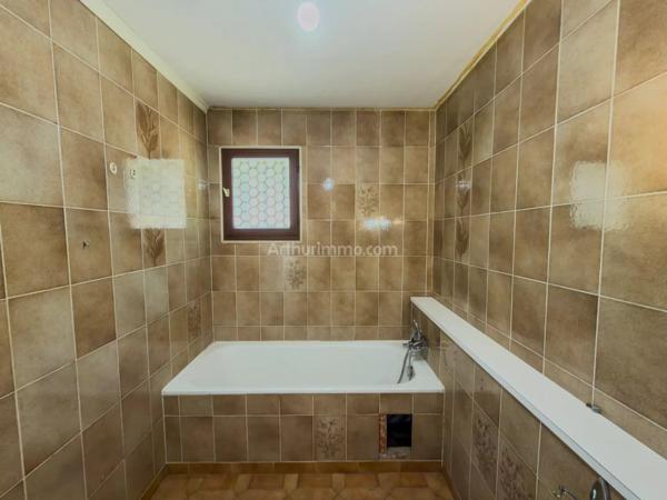 Vente                                                      Villa
                        
                     5 pièces                      116 m2                     à Draguignan