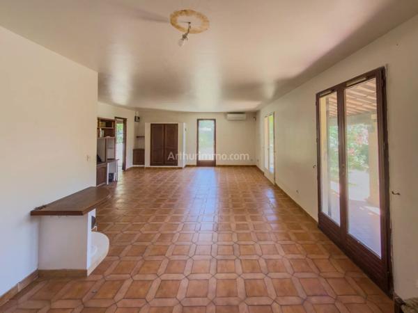 Vente                                                      Villa
                        
                     5 pièces                      116 m2                     à Draguignan