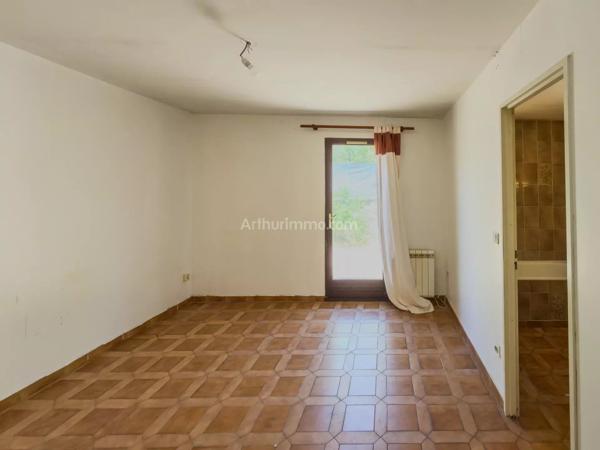 Vente                                                      Villa
                        
                     5 pièces                      116 m2                     à Draguignan