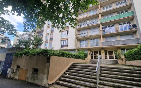 Appartement à vendre    1 pièce • 19 m2 Rosny-sous-Bois