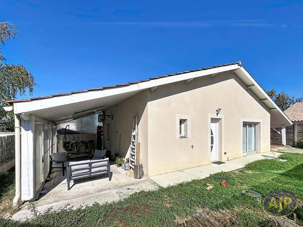 Maison à vendre Saint Andre De Cubzac - 3 pièces, 73m² avec 2 chambre(s) à 243 650€ - AJP Immobilier Saint Andre de Cubzac