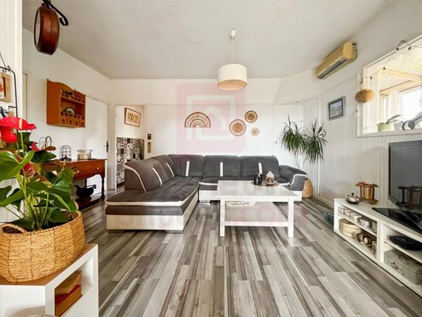 Maison Carros 3 pièces 80 m2 + terrain constructible de plus de 2000 m²