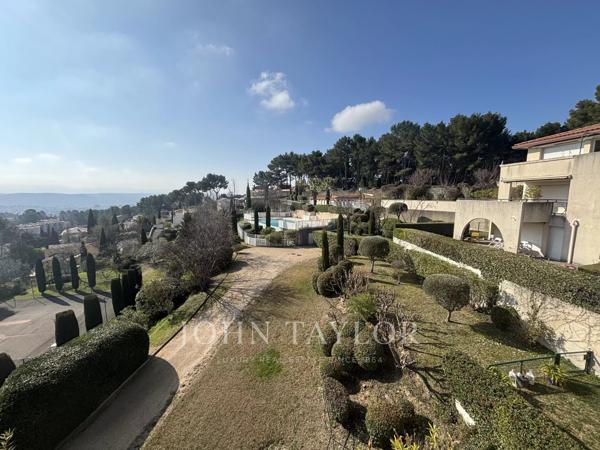 Appartement T3 rénové avec terrasse – Résidence avec piscine et tennis, Aix-en-Provence Nord