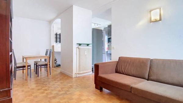Appartement à louer 3 pièces de 57 m²