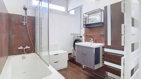 Appartement à louer 3 pièces de 57 m²