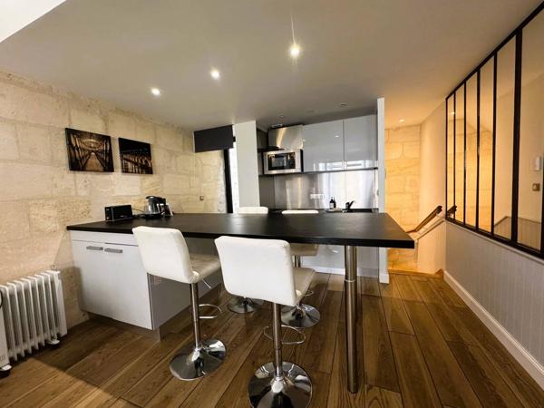 Immeuble en commercialité 2 Appartements