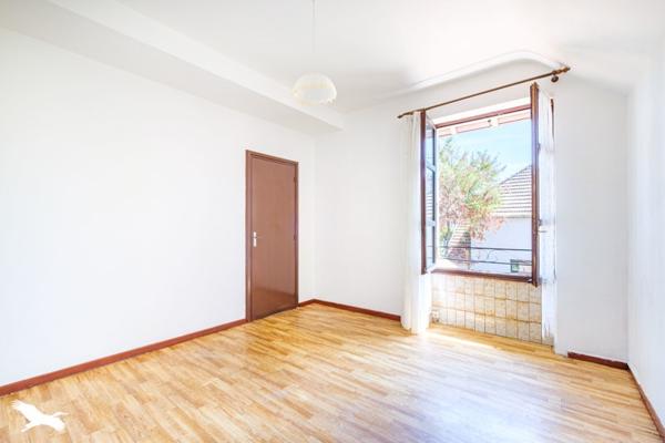 Appartement à vendre |                                       Vaulx-en-Velin |                                        3 pièces  |  76 m²